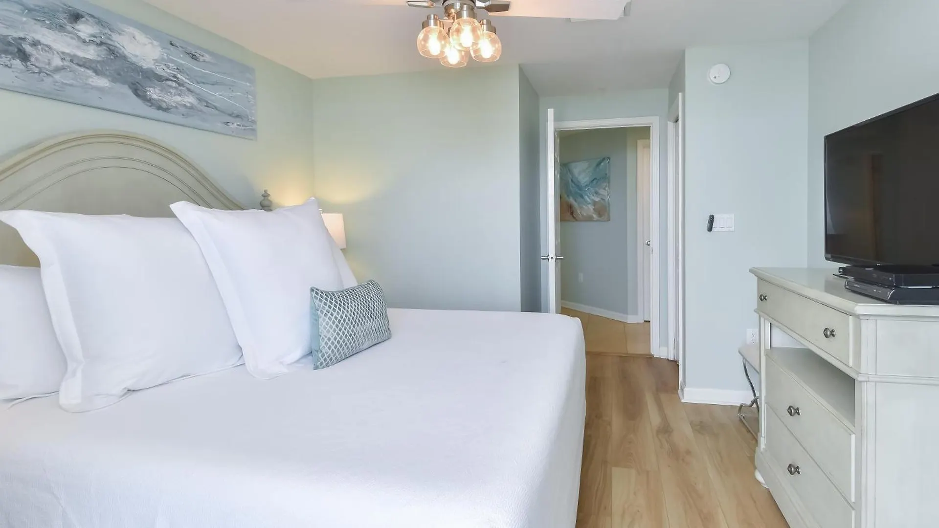 Silver Beach Towers W1606 Destin Apartment