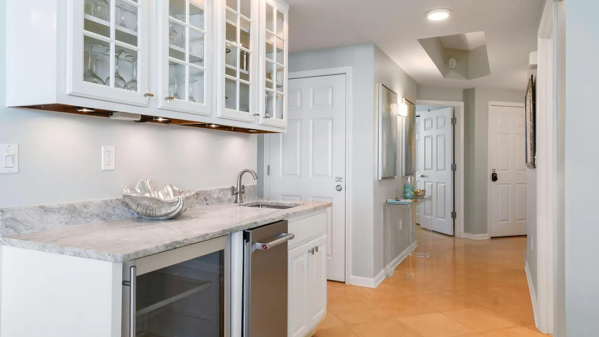 Silver Beach Towers W1606 Destin Apartment