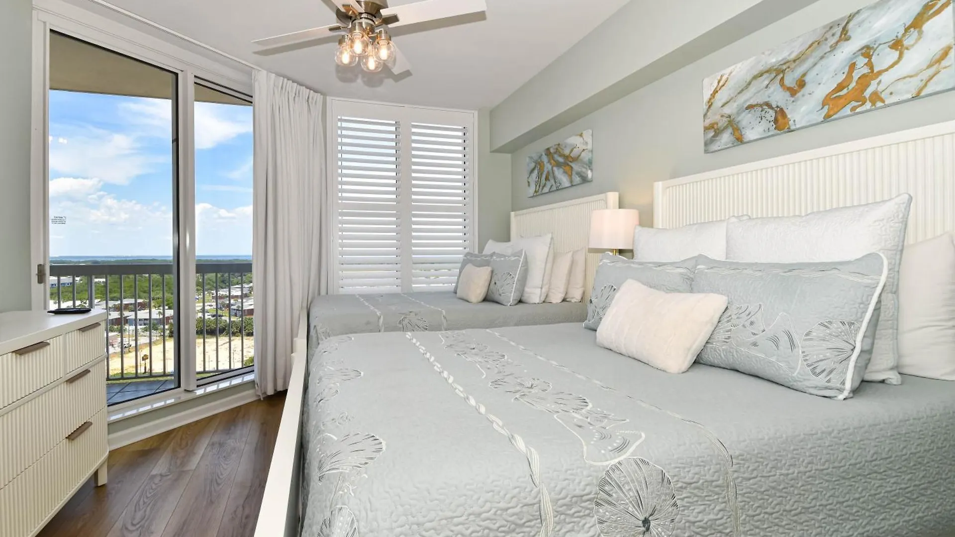 Silver Beach Towers W1606 Destin Apartment